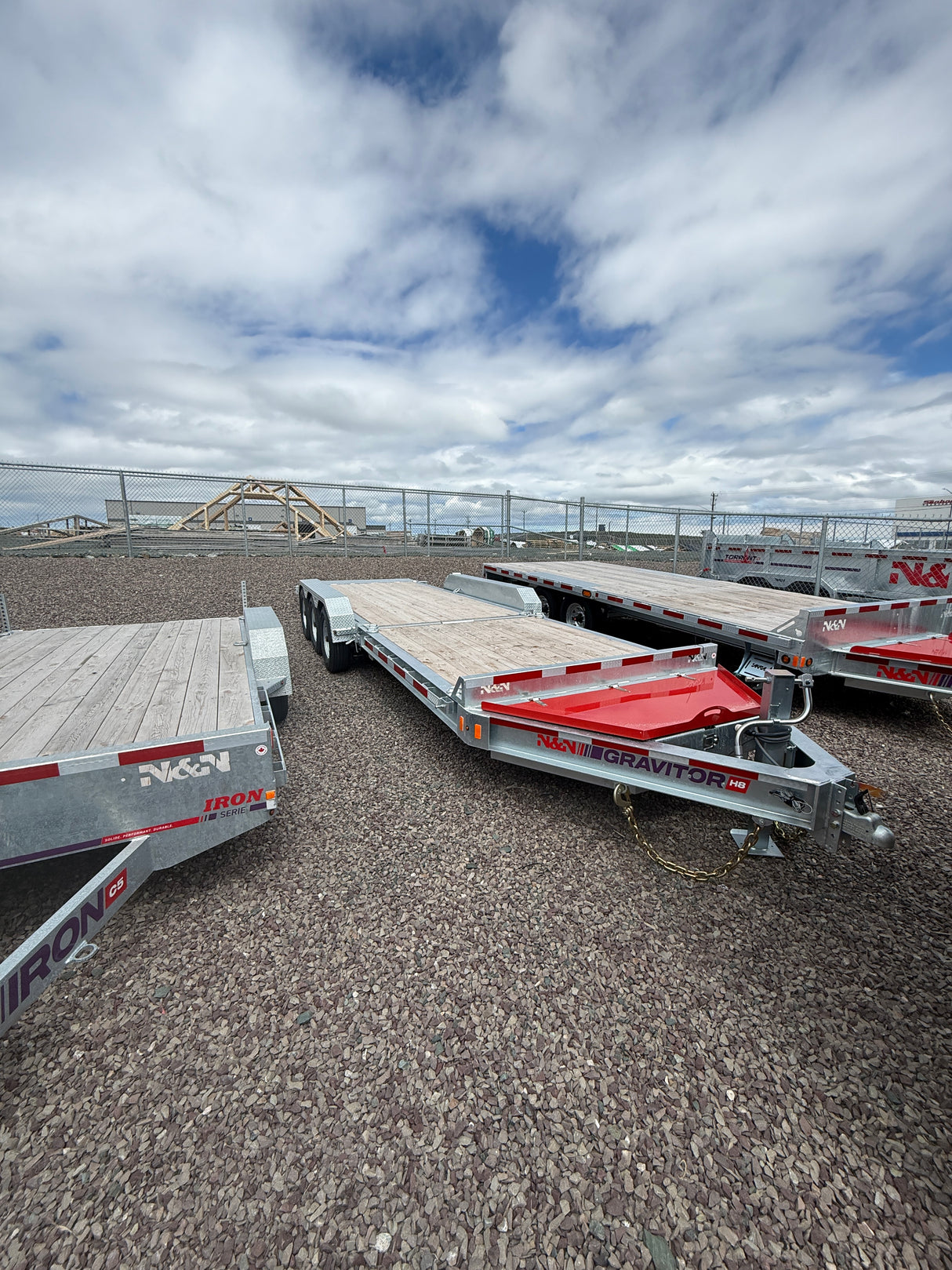 N&N Tilt Gravitor Series 8.5'x16' tri-axle